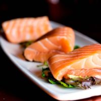VINUM salmon-on-plate